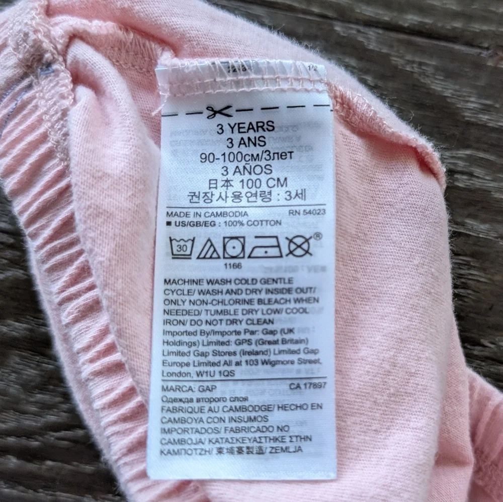 3/$15 - Baby Gap Pink Bubble Shorts Size 3